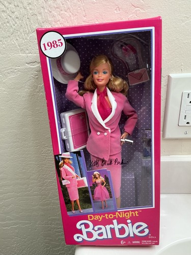 Barbie mattel day - barbie, to