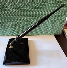 Stiloforo OMAS LUCENS con base cristallo nero