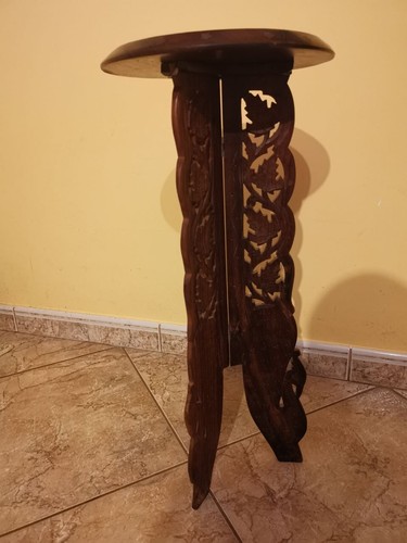 Tavolino legno intagliato - in,