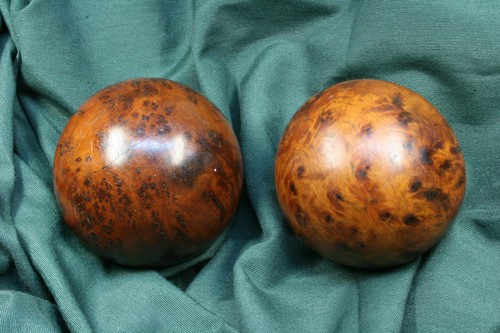 Coppia sfere legno di - di,