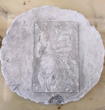 BASSORILIEVO IN GESSO GERARCA