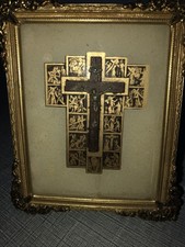 RELIQUIARIO INCORNICIATO IN TELAIO STILE BAROCCO CON 14 STAZIONI VIA CRUCIS