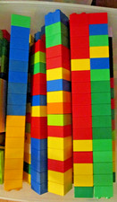 100 Blocchi di mattoncini LEGO Duplo 2X2 lotto sfuso di 100 blu rosso verde giallo