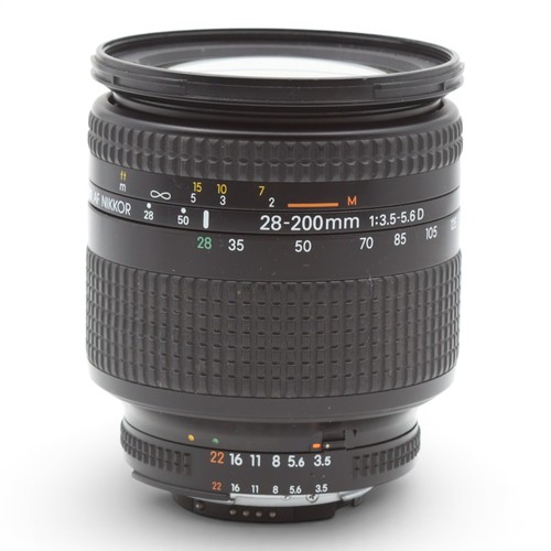 Nikon zoom nikkor 28 - af,