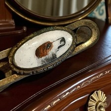 Antico Ferma Cravatta Con Smalto Dipinto Cane Fine ‘800 Gioiello