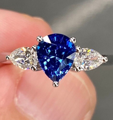 Anello matrimonio taglio pera