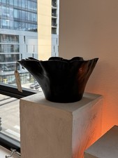 Ciotola scultorea moderna in