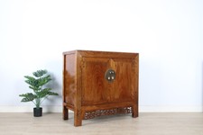 Antico comò cinese in legno