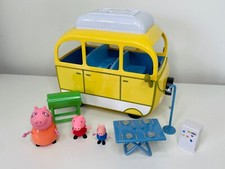Peppa Pig Grande Camper Van Giocattolo Playset con 3 Personaggi/Accessori