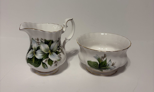 Royal albert trillium - trillium, crema