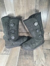 UGG 1873 BAILEY BUTTON TRIPLET