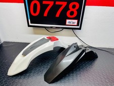 PARAFANGO ANTERIORE MOTARD BIANCO O NERO