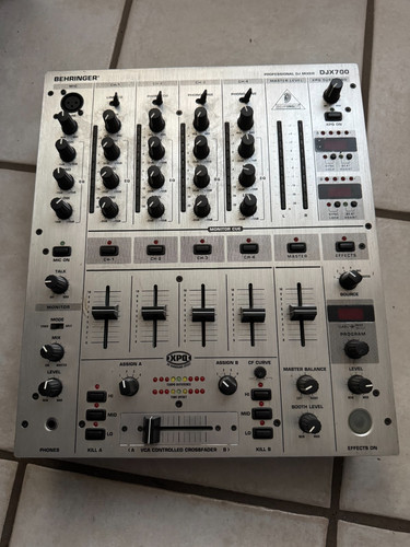 Behringer djx700 mixer - behringer,