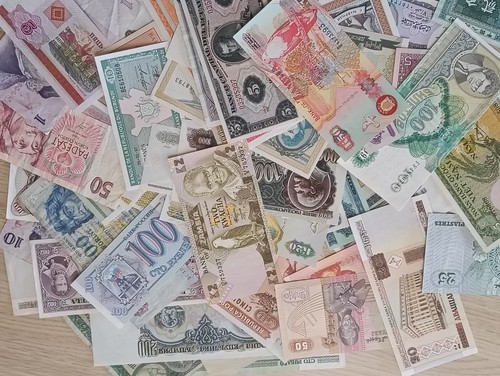 Enorme lotto banconote - 69,