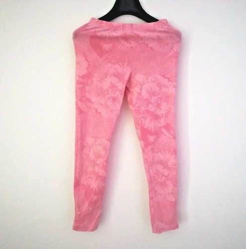 Pantaloni attillati