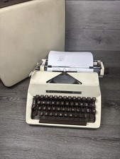Macchina da scrivere manuale