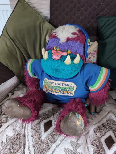 Amtoy football monster - amtoy,