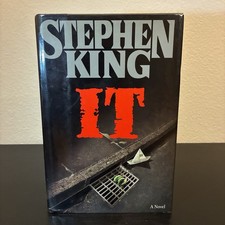 Stephen King IT HC Book w/ DJ