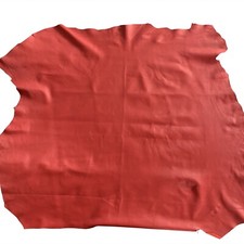Pelle di agnello rossa