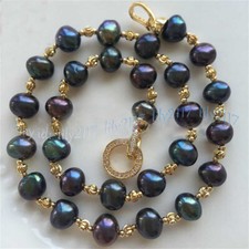 Elegante collana di perle nere