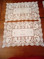 Coppia autentici centrini antichi fine '800/ primi '900, ricamo a mano