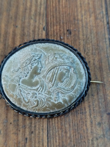 Broche pierre camée apollon - pierre,