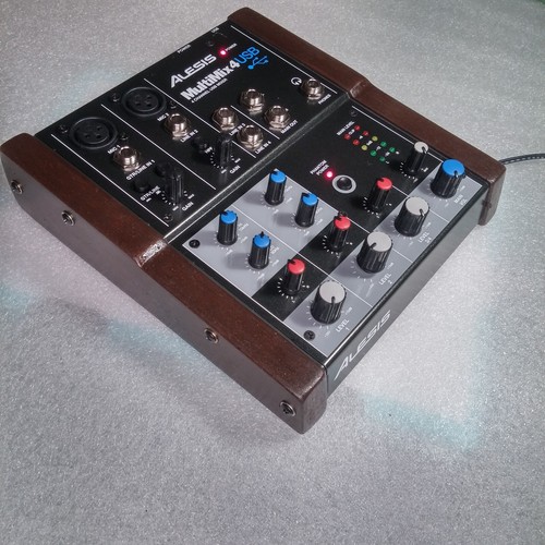 Alesis multimix usb - 4,