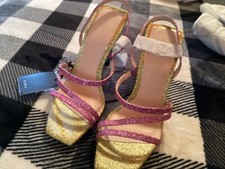 Zara décolleté neon