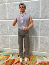 MATTEL VINTAGE  FAMIGLIA CUORE KEN NONNO OCCHI BLU CAPELLI GRIGI.