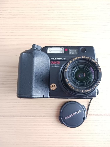 Fotocamera digitale compatta