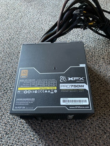 Alimentatore cablato xfx pro - cablato,