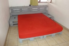 Letto realizzato con 10
