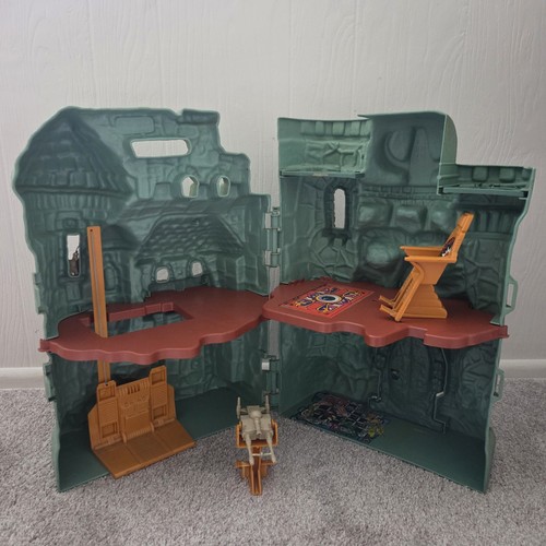 Vintage 1982 castle - castle, grayskull