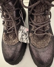 STIVALI MODA IN PELLE