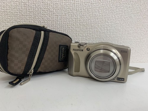 Fotocamera digitale compatta