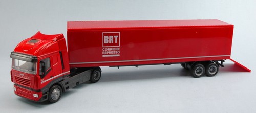 New ray camion - 1/43, iveco