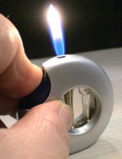 Briquet ancien { Design type