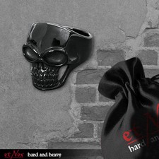 Anello gotico ""teschio nero""