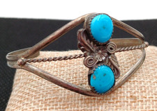 BRACCIALE RIGIDO ETNICO CON INSERTI DI PIETRA TURCHESE