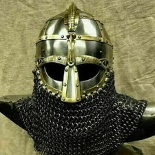 Elmetto vichingo medievale in