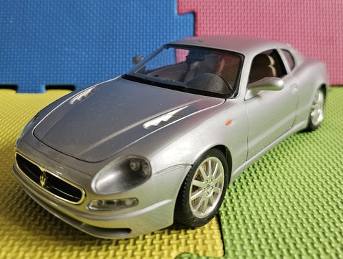 Modellino auto burago maserati - modellino,
