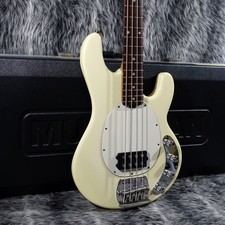 Music MAN Stingray 3EQ bianco