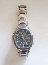 Orologio Vagary, Elegante, cinturino in acciaio inossidabile.