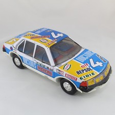 Giocattolo di latta Renault 18