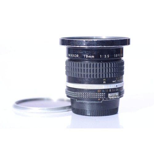 Nikon nikkor 1 3 - ai/s, 18