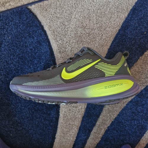 Nike vomero seaweed - seaweed, volt