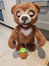 Hasbro Pelliccia Real Friends Cubby Orso Curioso Giocattolo Interattivo con Vaso Miele 