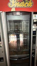 distributore automatico  snack
