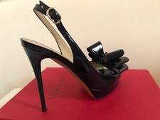 Original Valentino Garavani Bow Pumps open Toe 38 schwarz navy Lackleder NEU OVP