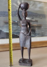 STATUA AFRICANA INTAGLIATA A
